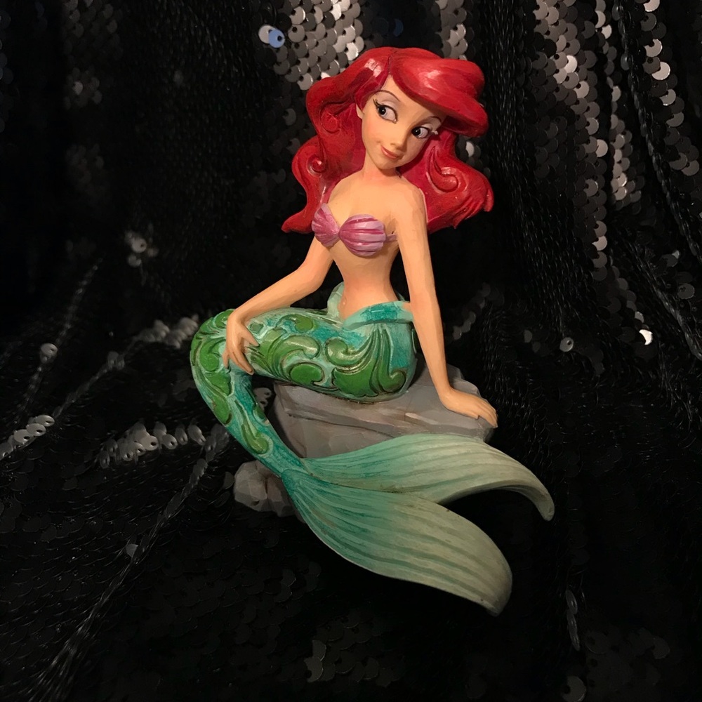 Walt Disney Showcase Collection Ariel Figurine